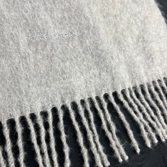 Dolce & Gabbana Cravatte 100% Cashmere Italy Gray Scarf Mens Womens D&G - Picture 4 of 5